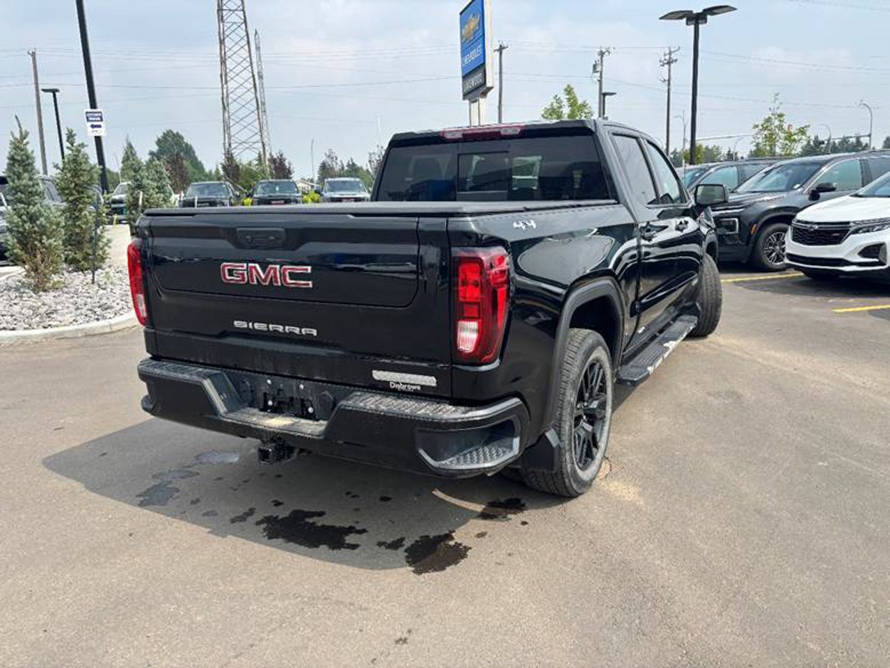 2024 GMC Sierra 1500 4WD Crew Cab 147 Elevation Black Sherwood Park - photo #4