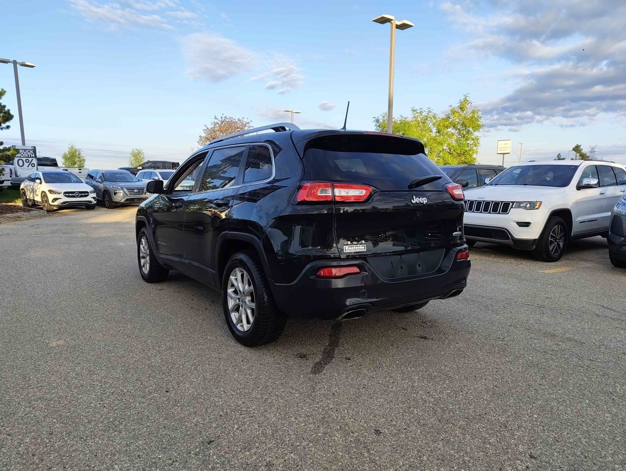2016 Jeep Cherokee 4WD 4dr North Black Sherwood Park - photo #4