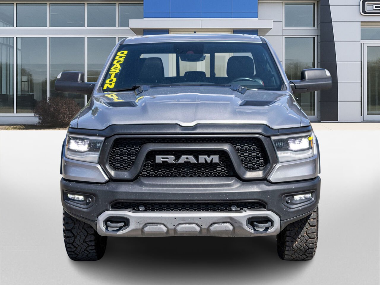 Ram 1500 Rebel cabine d'équipe 4x4 caisse de 5 pi 7 po 2023 Gris Châteauguay - photo #1