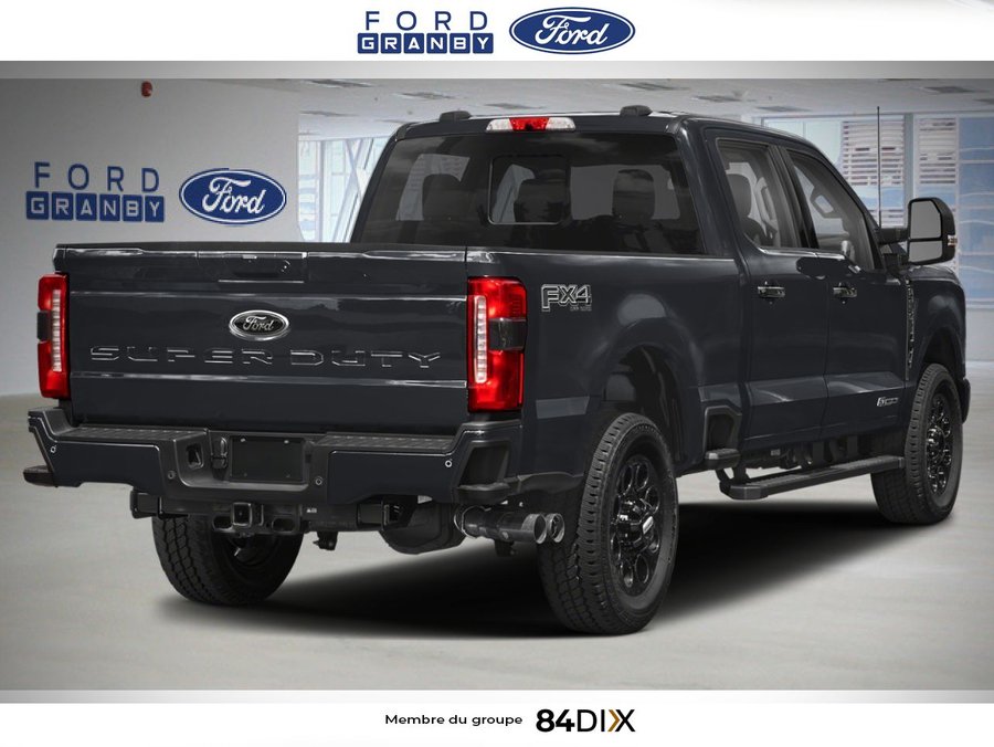 Ford Super Duty F-250 SRW XLT cabine 6 places 4RM caisse de 8 pi 2026 Noir agate métallisé