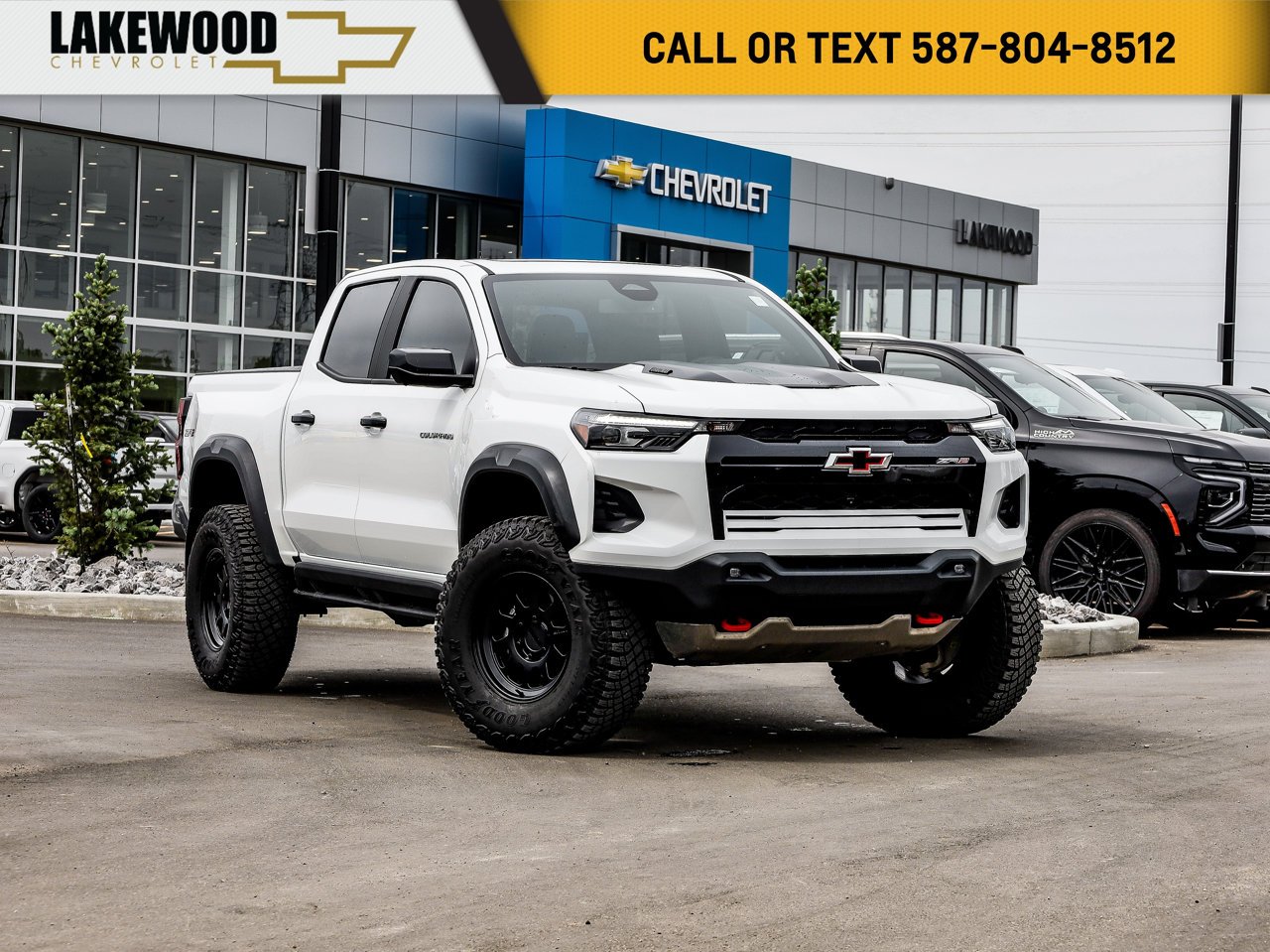 2025 Chevrolet Colorado 4WD Crew Cab ZR2 White Sherwood Park - photo #0