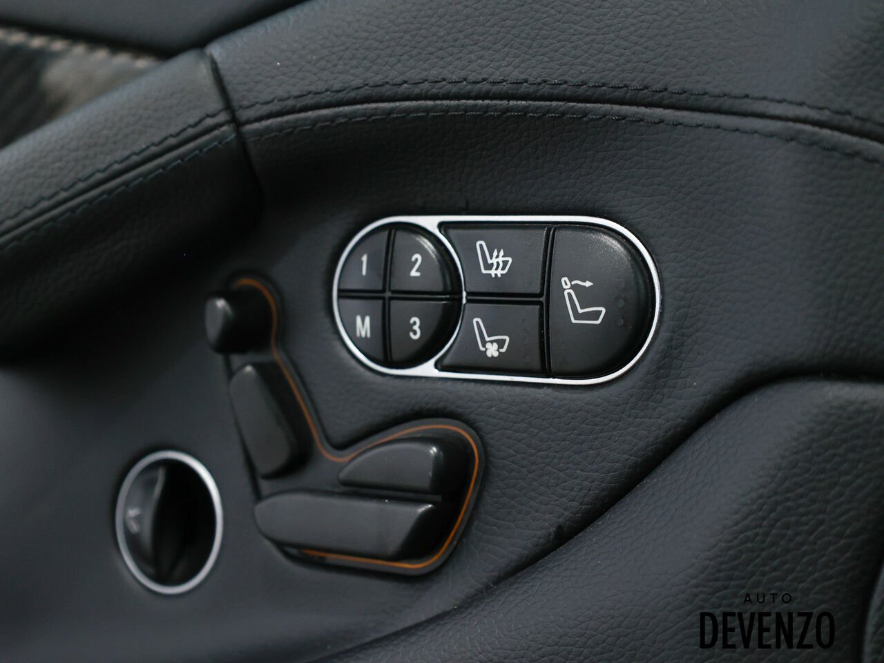 2009 Mercedes-Benz Classe-SL Red Saint-Eustache - photo #18
