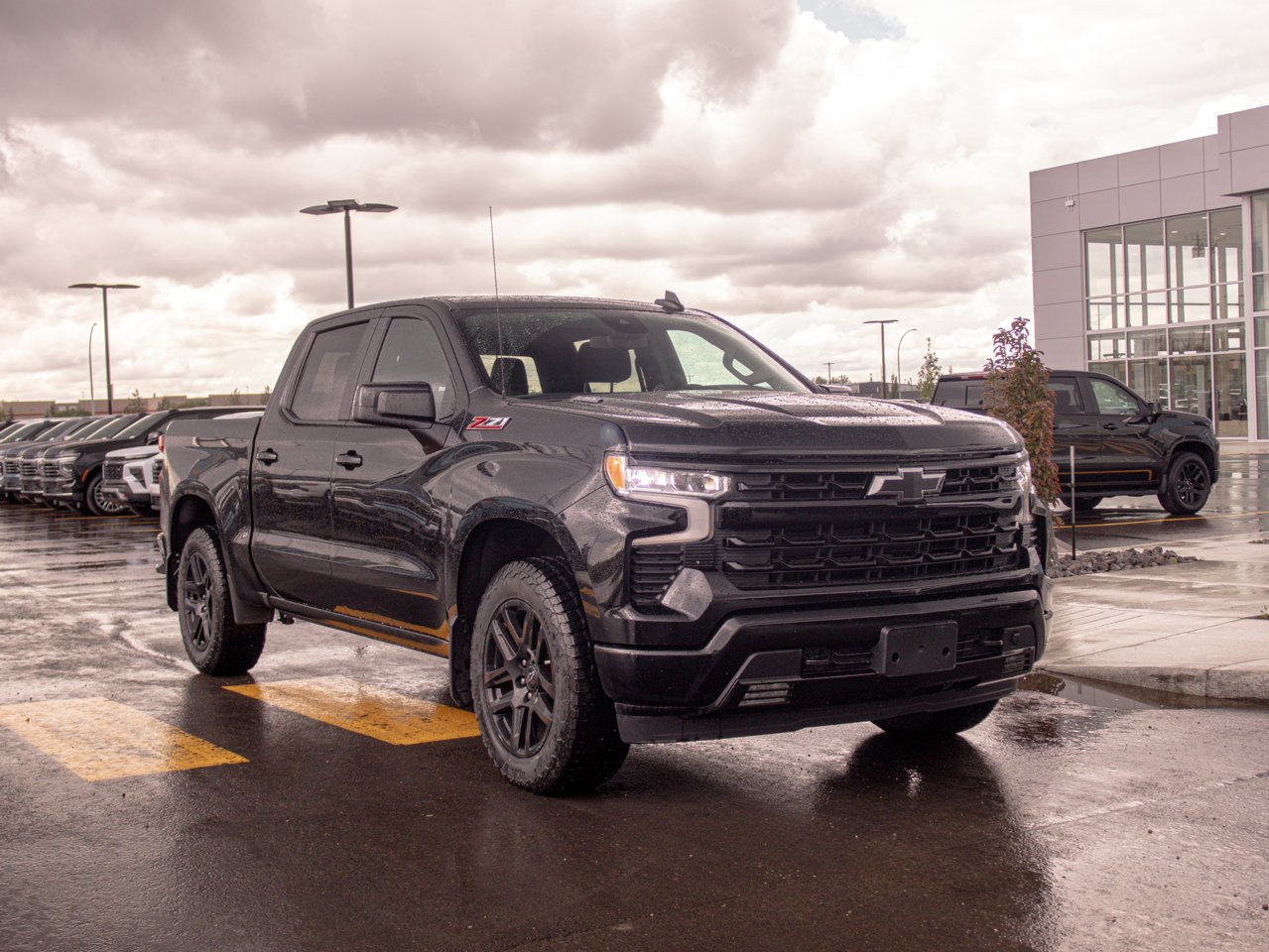 2024 Chevrolet Silverado 1500 4WD Crew Cab 147 RST Black Sherwood Park - photo #13