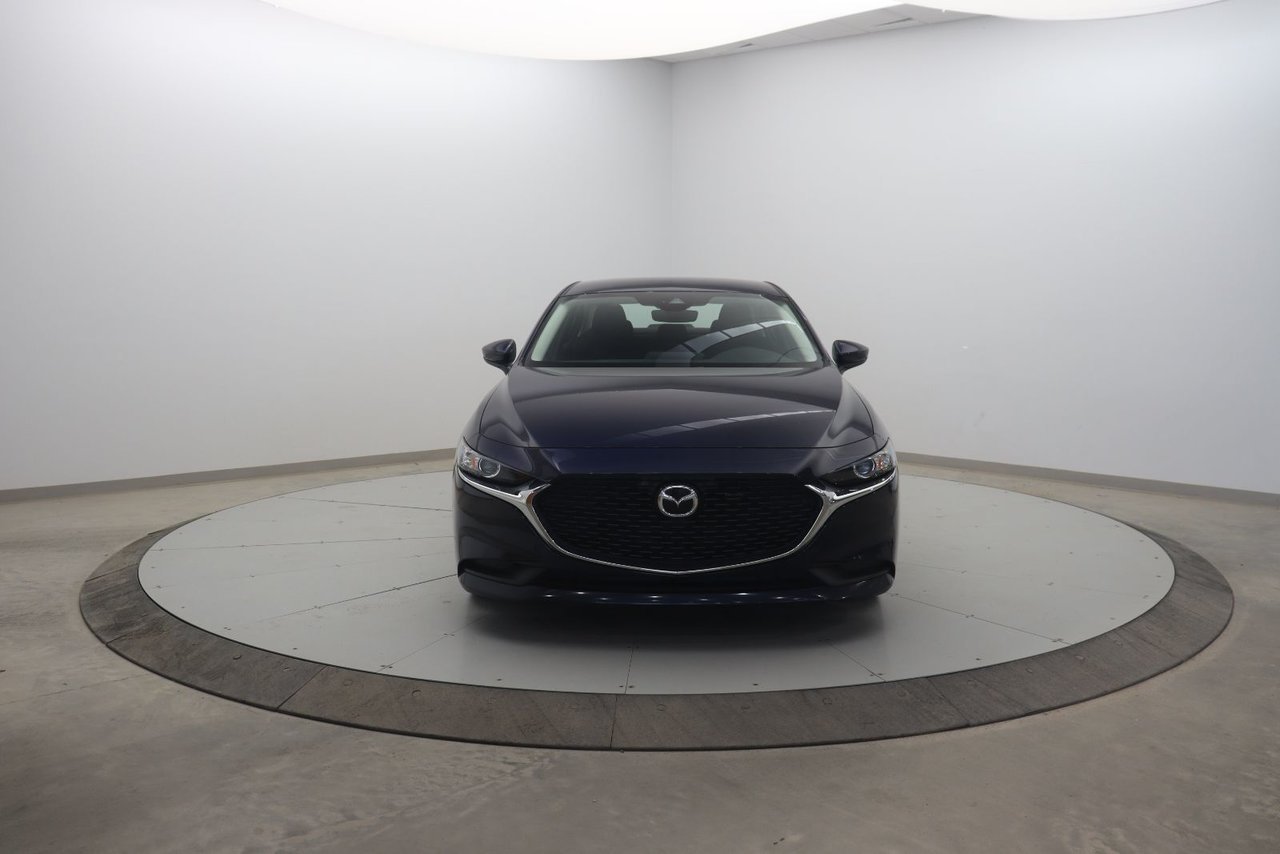 2023 Mazda Mazda3 VIN 3MZBPBCMXPM358774 Blue Baie-Comeau - photo #1