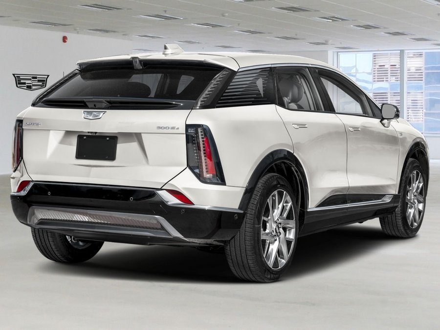 2027 CADILLAC OPTIQ 2027 Vibrant White Tricoat
