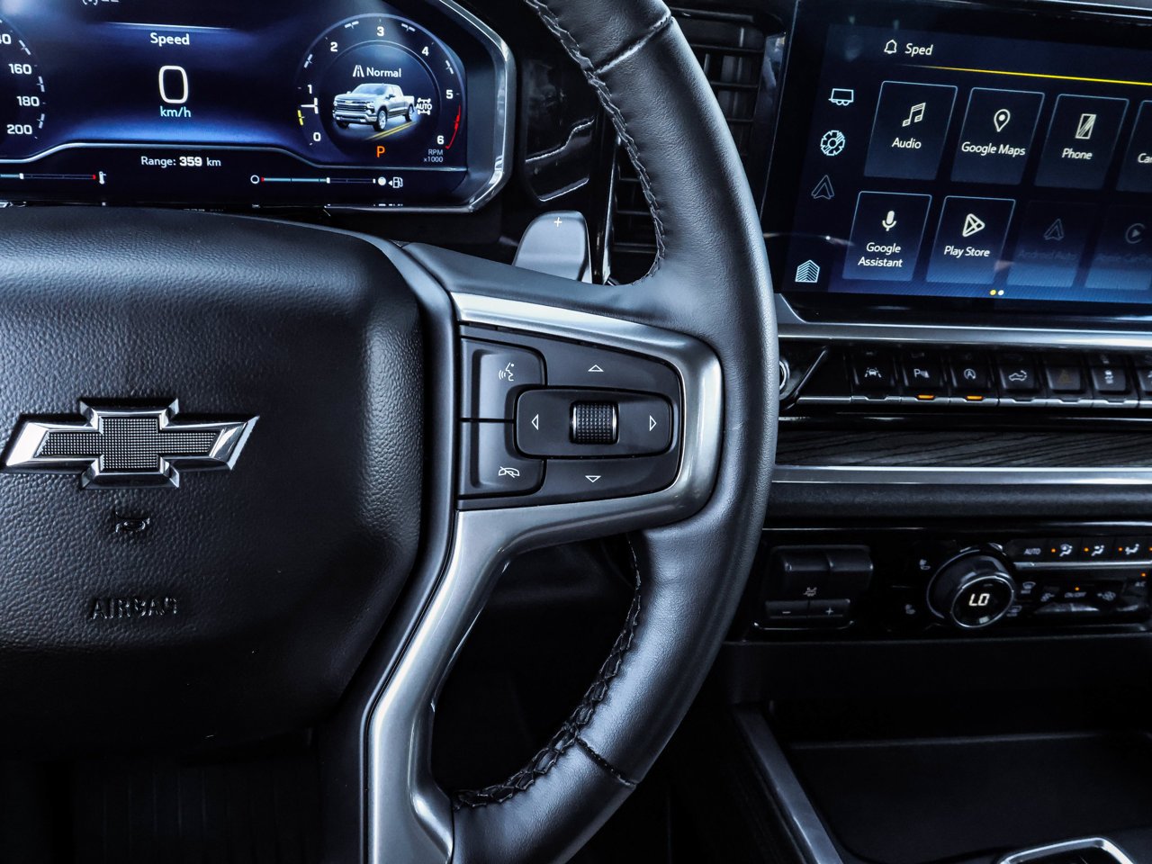 2024 Chevrolet Silverado 1500 4WD Crew Cab 147 RST White Sherwood Park - photo #24