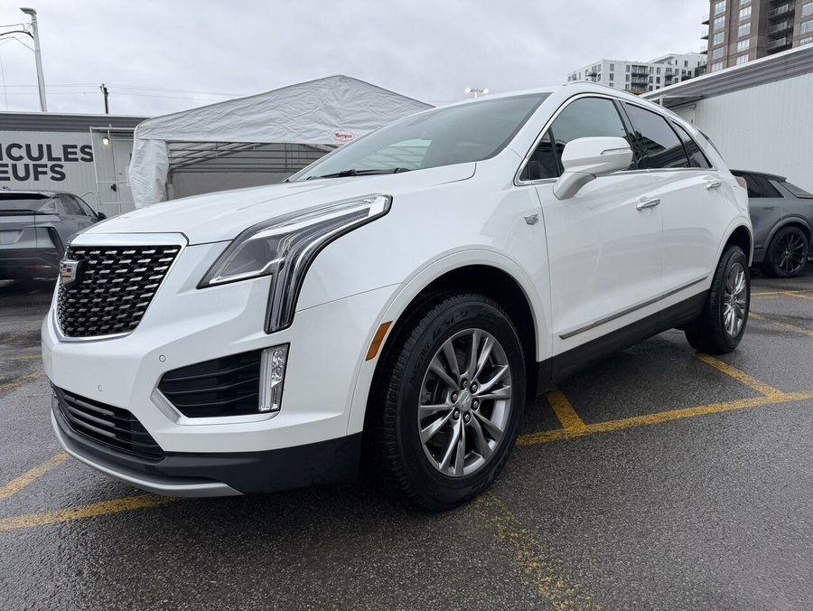 2022 Cadillac XT5 2022 White