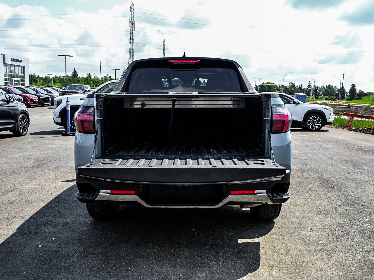 2025 Hyundai Santa Cruz Preferred AWD Blue Sherwood Park - photo #13