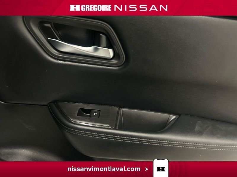 Nissan Rogue 2024 Blanc Laval - photo #14
