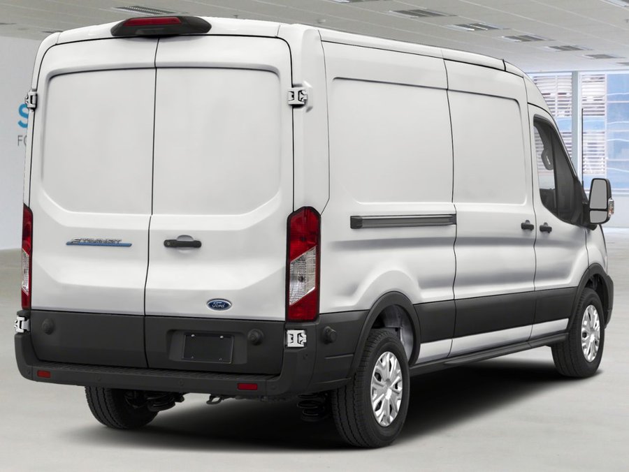 2025 Ford E-Transit Cargo Van E-TRANSIT FOURGONNETTE UTILITAIRE Oxford White