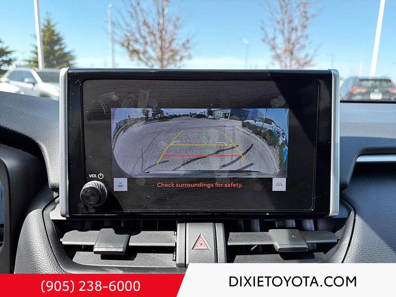 2023 Toyota RAV4 XLE AWD / HEATED SEATS / MOONROOF / ALLOY WHEELS / CARPLAY AND ANDROID AUTO Magnetic Grey Metallic Mississauga - photo #15