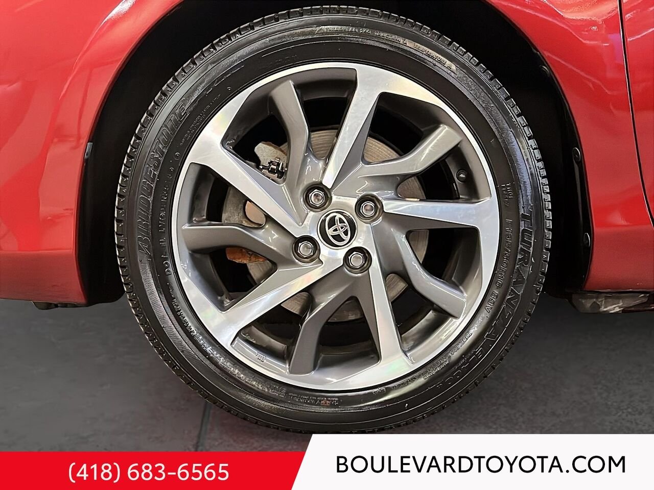Toyota Yaris Hatchback 99885A-119 | SE 2019 Rouge Québec - photo #6