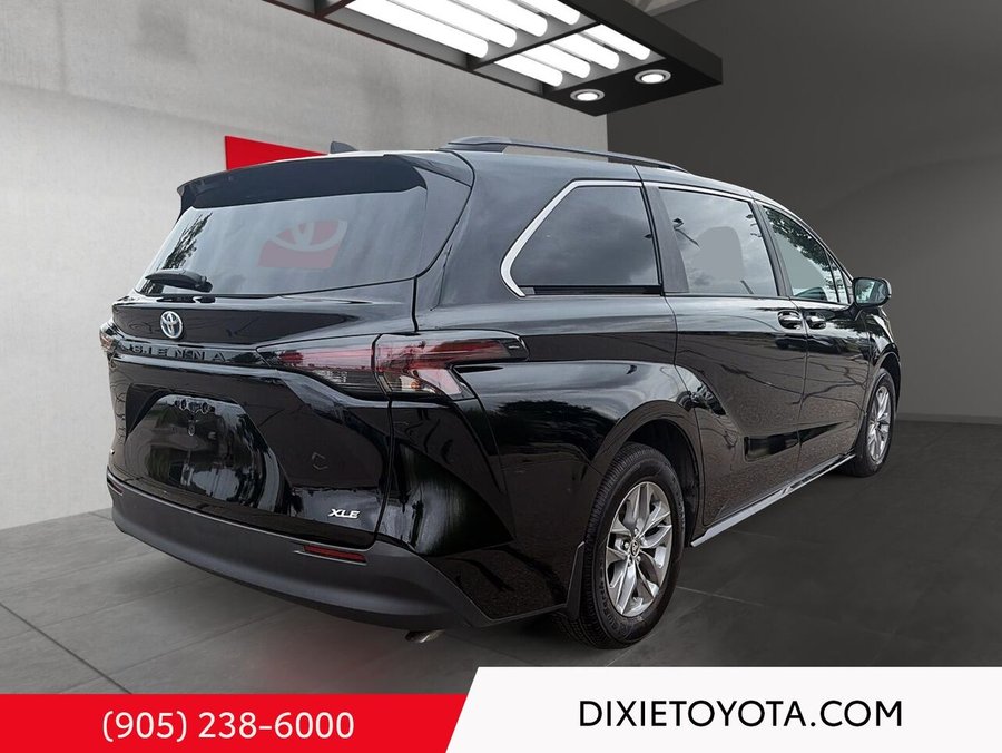 2025 Toyota Sienna 2025 Black