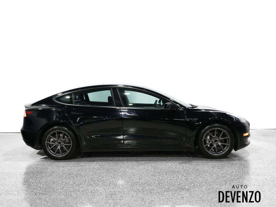 2022 Tesla Model 3 Standard Range RWD 2022 Black