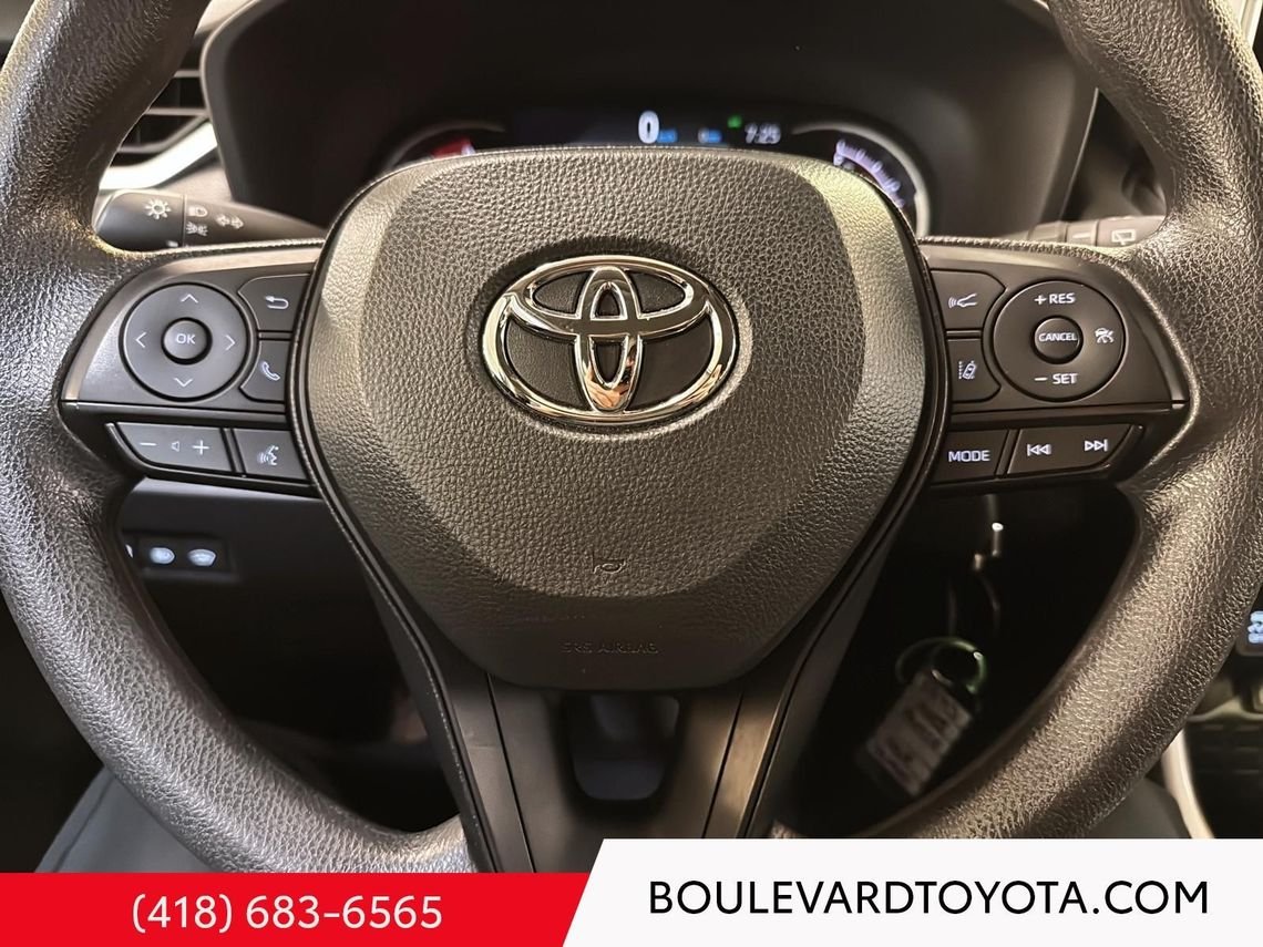 2024 Toyota RAV4 531713-108 | LE, AWD Midnight Black Metallic Québec - photo #20