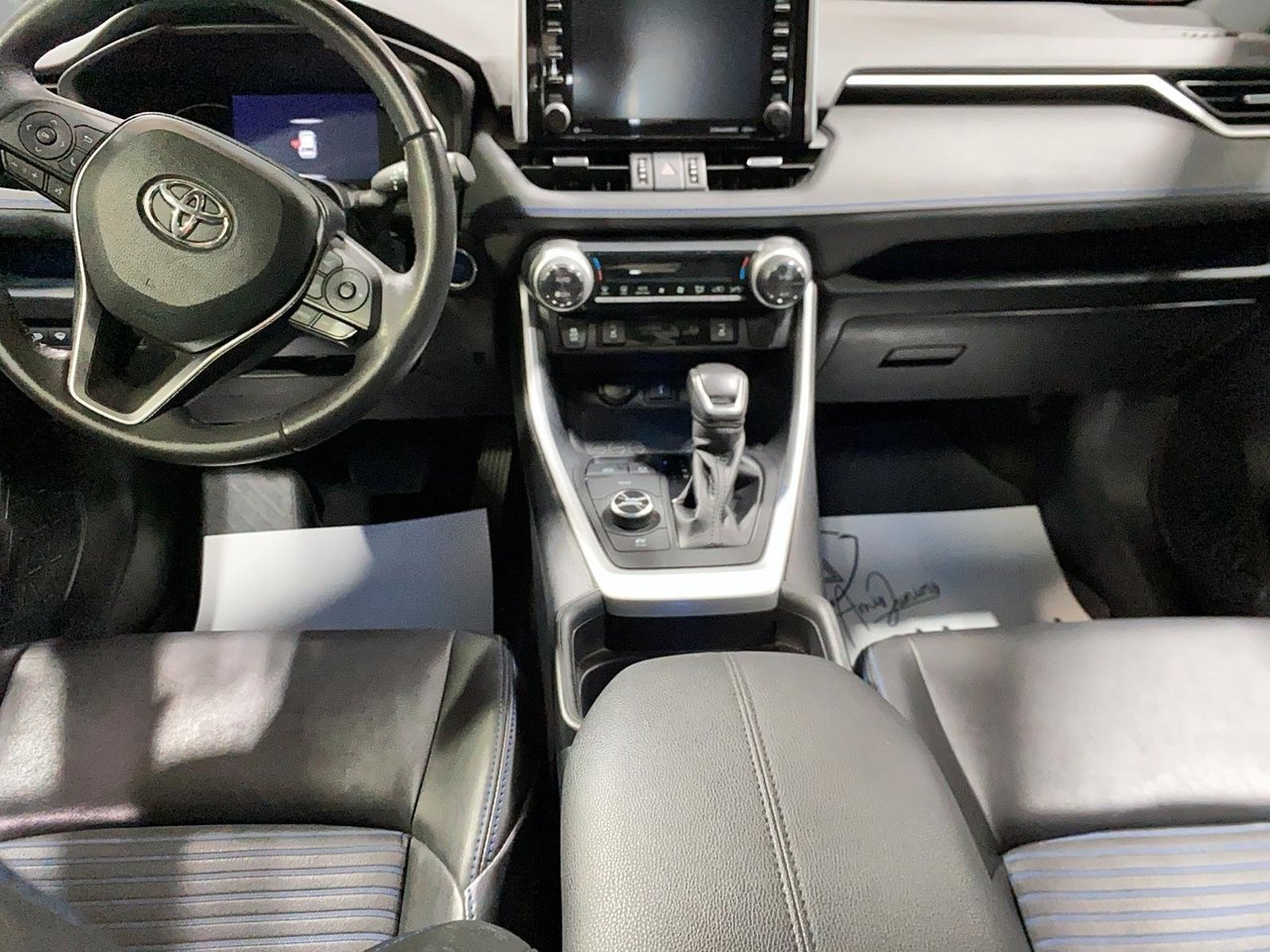 2021 Toyota RAV4 VIN 2T3RWRFV9MW116733 Magnetic Grey Metallic w/Black Roof Chicoutimi - photo #8