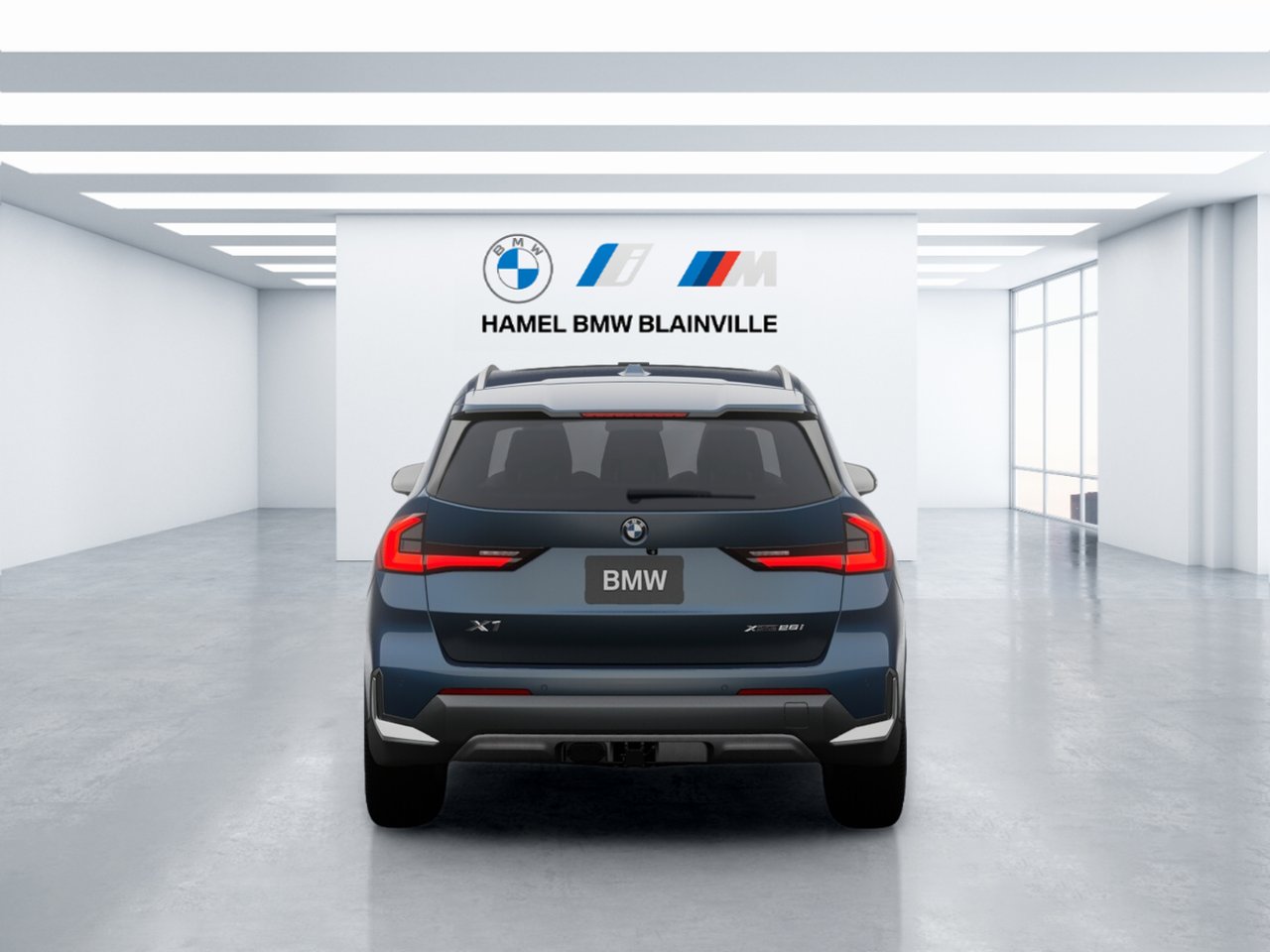 2026 BMW X1 xDrive28i Frozen Portimao Blue Metallic Blainville - photo #4