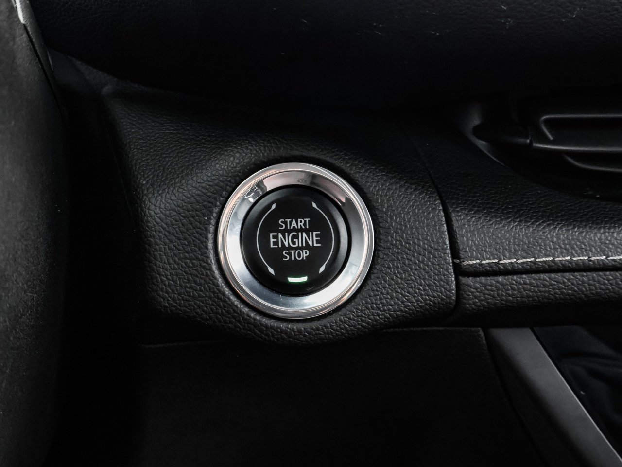 2022 Buick Envision AWD 4dr Avenir Blue Sherwood Park - photo #25