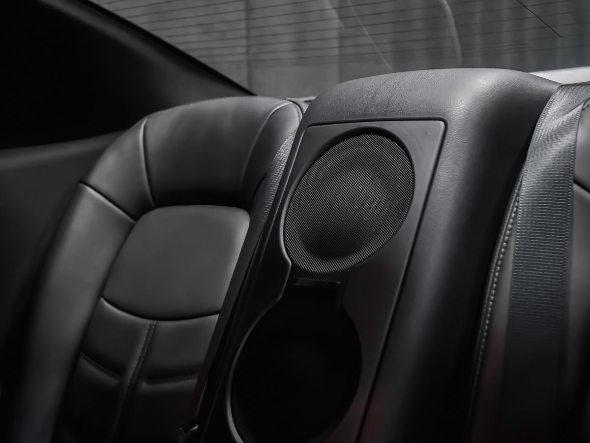 2023 Nissan GT-R PREMIUM White Montreal - photo #46
