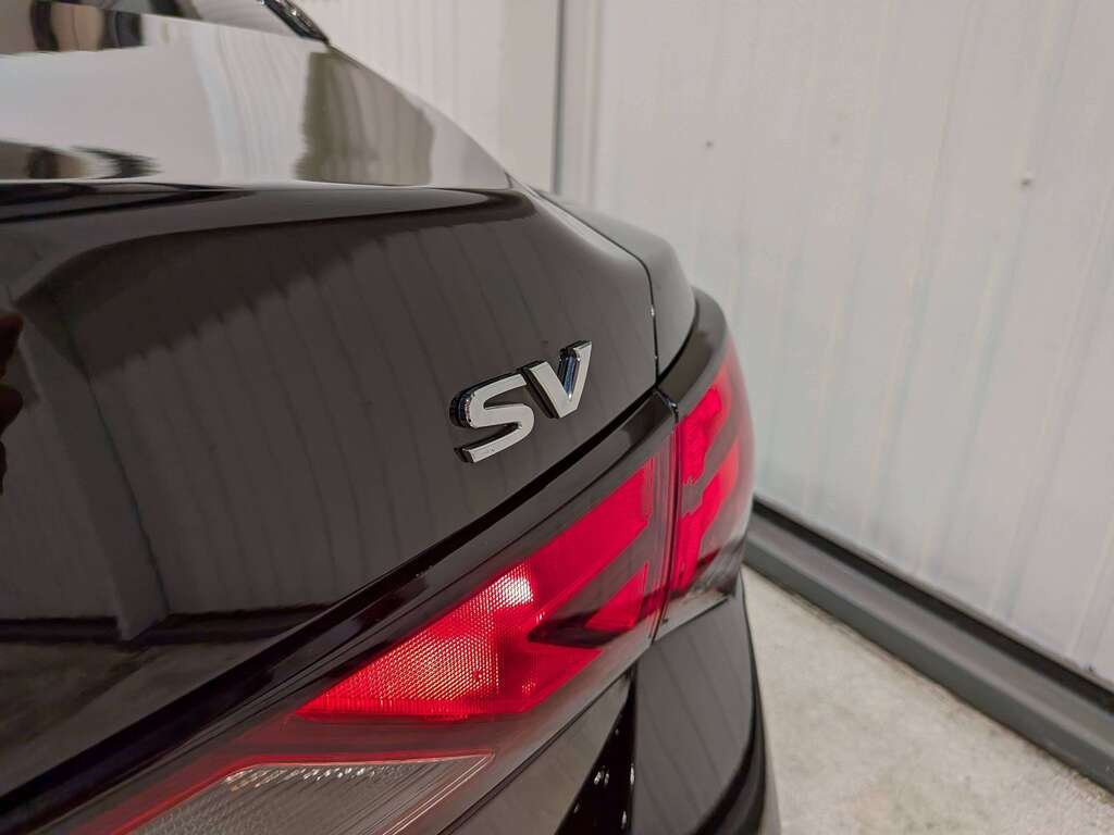 2024 Nissan Sentra SV CVT Black Val-David - photo #32