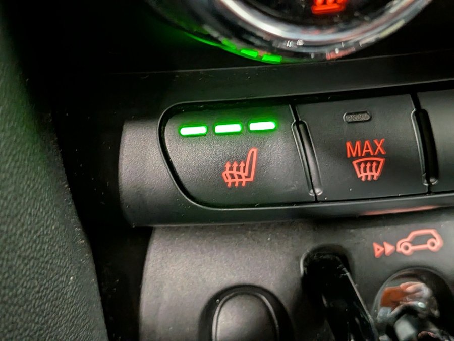 2022 MINI 3 Door 2022 Black