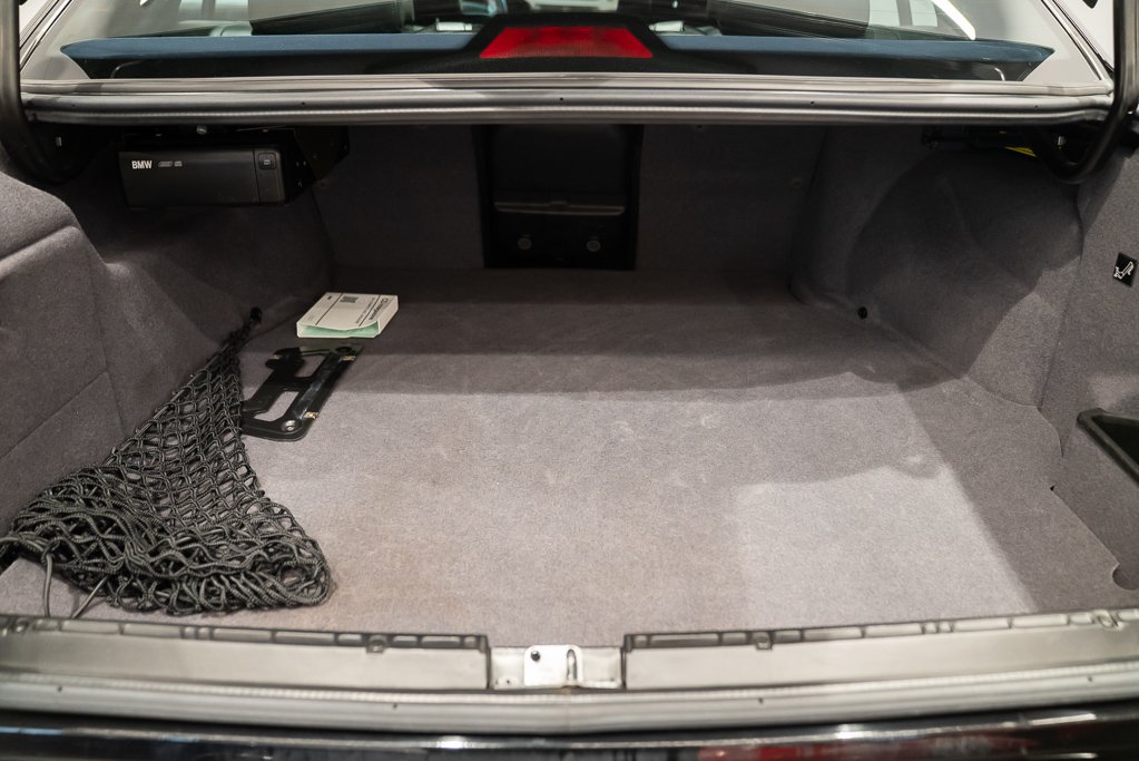 BMW M5 LOW KM! - $94500 USD 1992 Noir Montréal - photo #30