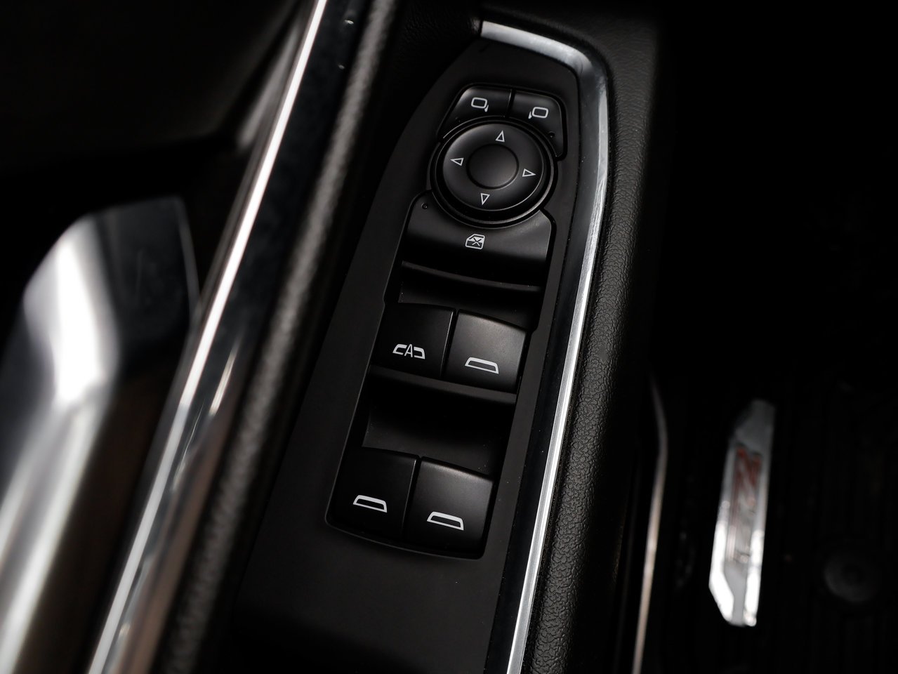 2024 Chevrolet Silverado 1500 4WD Crew Cab 147 RST Black Sherwood Park - photo #17