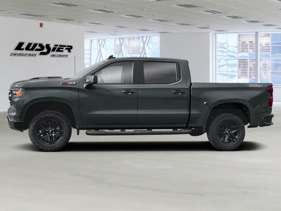 Chevrolet Silverado 1500 Custom Trail Boss cabine multiplace 4RM 157 po 2026 Gris cyprès