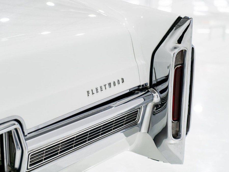 1966 Cadillac Fleetwood 1966 White