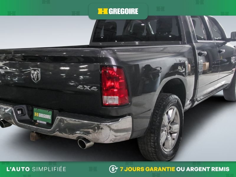 Ram 1500 820283 | ST 4WD AUTO A/C MAGS CAM RECUL BLUETOOTH 2019 Gris Laval - photo #7