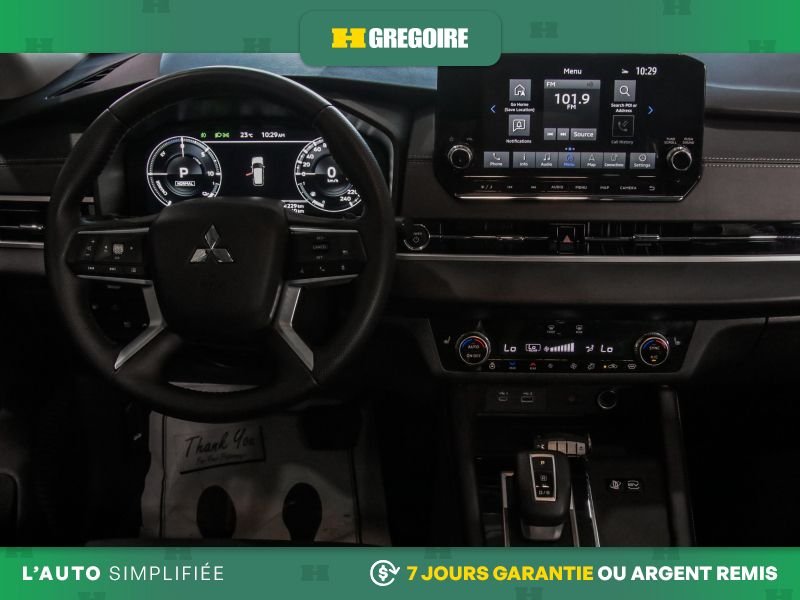2025 Mitsubishi Outlander White Saint-Eustache - photo #26