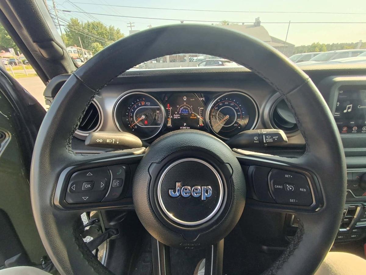 Jeep Gladiator 2023 Blanc Nantes - photo #12