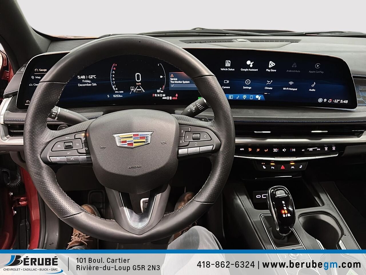 2025 CADILLAC XT4 SPORT AWD Traction intégrale, 4 portes Sport Red Rivière-du-Loup - photo #13