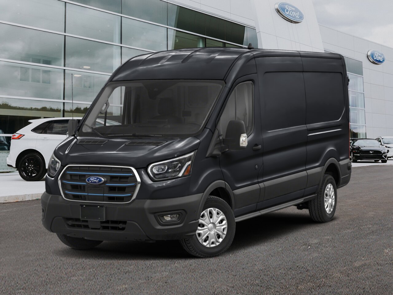2025 Ford E-Transit Cargo Van Agate Black Metallic Saint-Eustache - photo #0