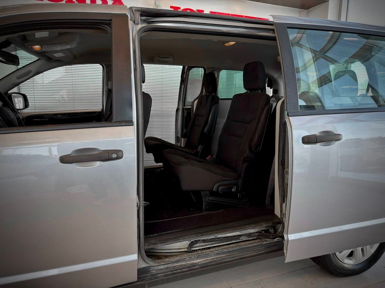 2019 Dodge Grand Caravan Notre-Dame-des-Prairies - photo #3