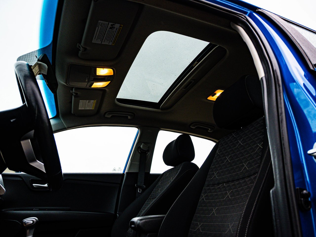 2021 Kia Rio 5-door LX+ IVT Blue Sherwood Park - photo #15