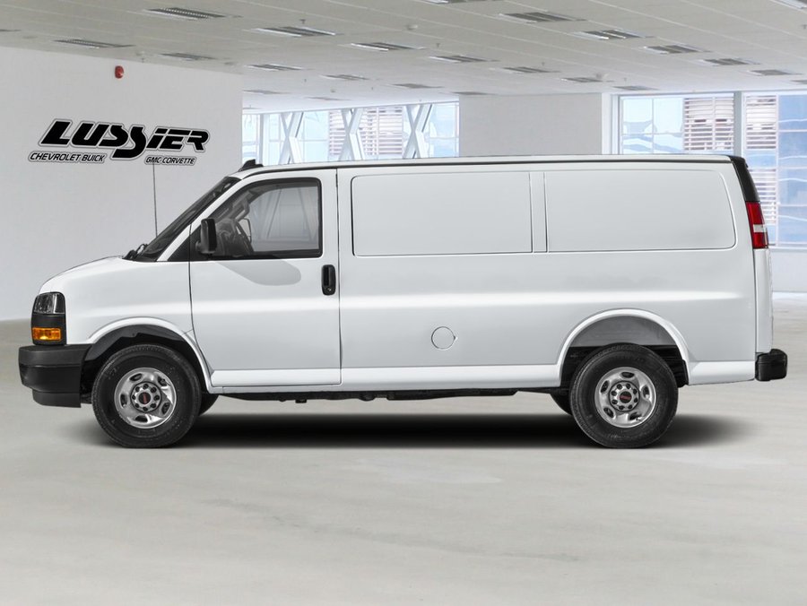GMC Fourgonnette Savana utilitaire Traction arrière 2500 135 po 2026 Blanc