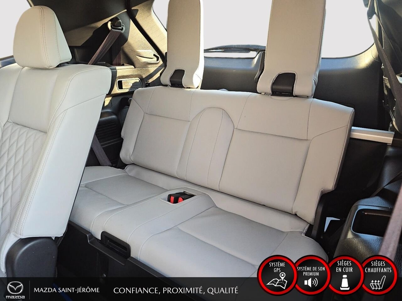 2024 Mitsubishi Outlander Red Saint-Jérôme - photo #23