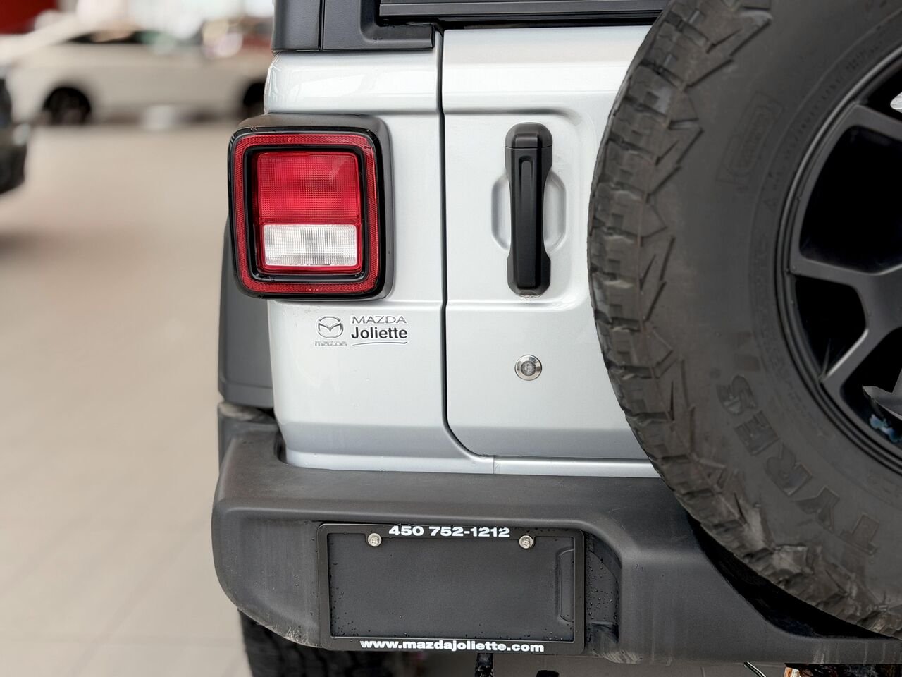 2022 Jeep Wrangler Silver Notre-Dame-des-Prairies - photo #14