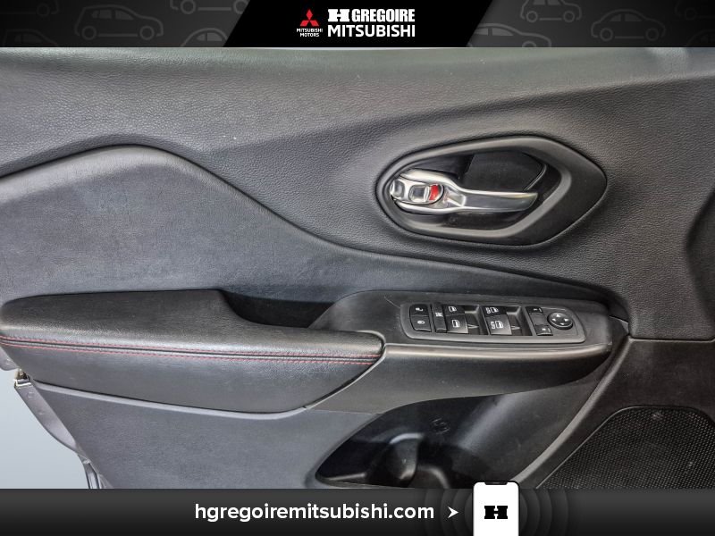 2019 Jeep Cherokee Grey Laval - photo #12