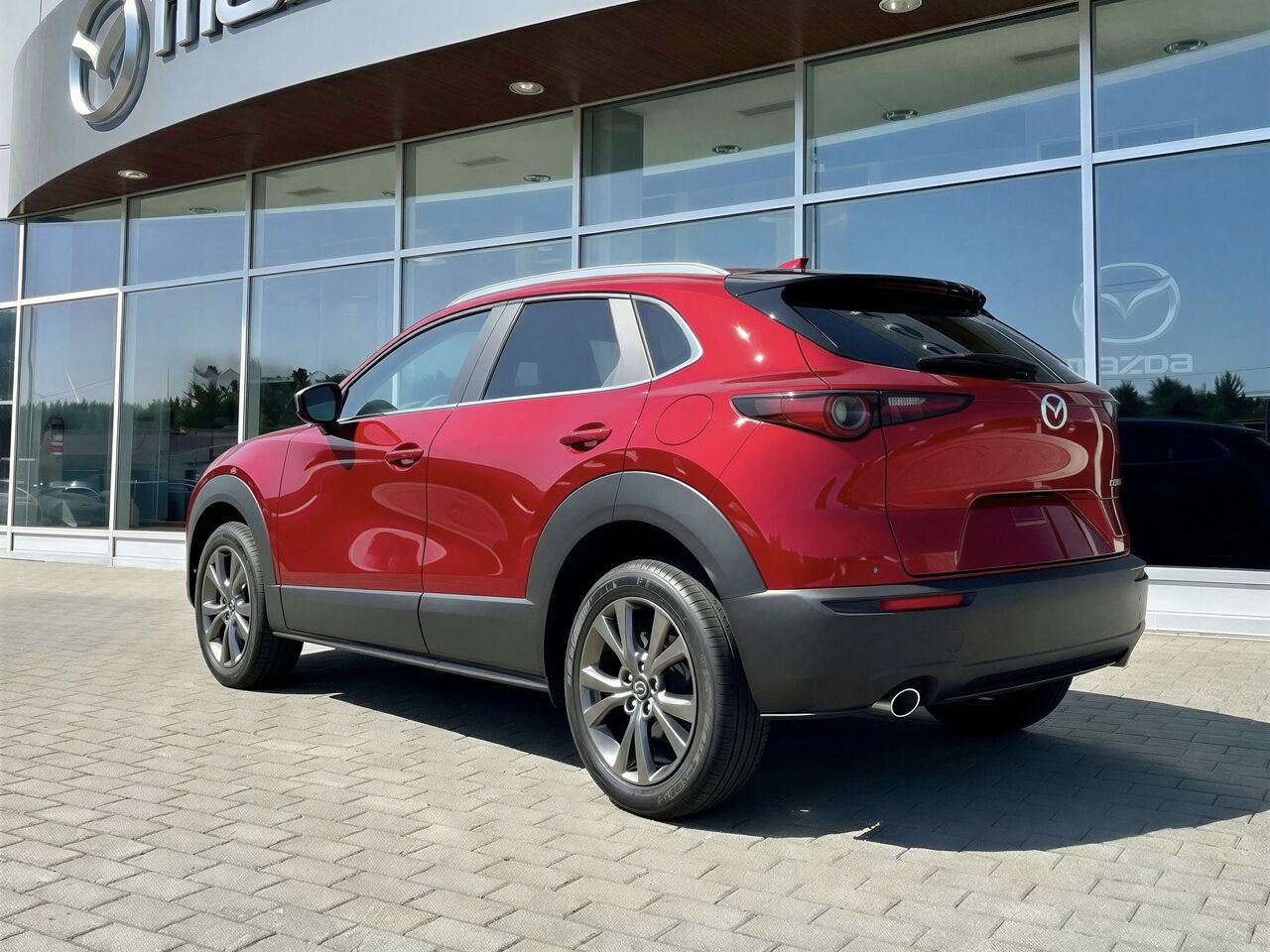 MAZDA CX-30 2026 Rouge vibrant cristal métallisé Notre-Dame-des-Prairies - photo #6