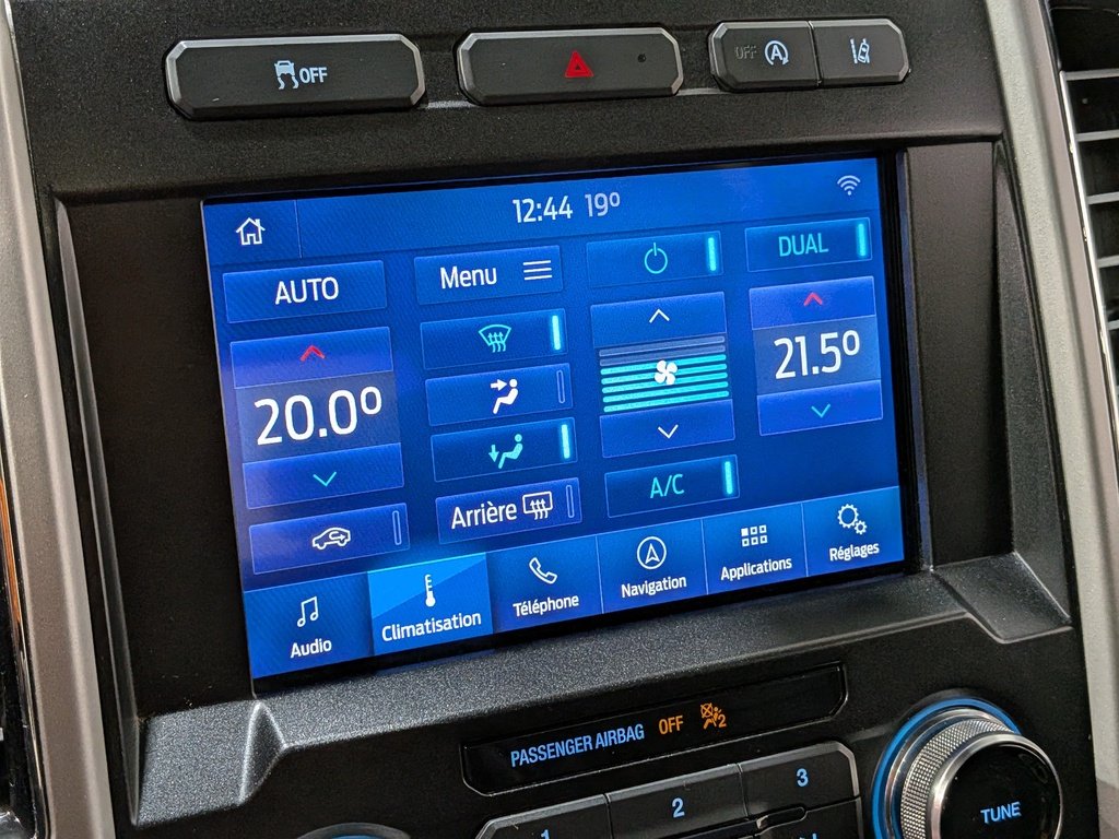 2020 Ford F-150 LARIAT 4WD SuperCrew 5.5' Box Black Val-David - photo #23