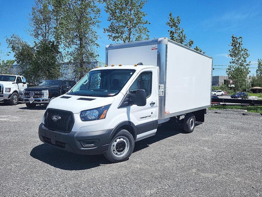 2025 Ford Transit Cutaway 2025 Oxford White