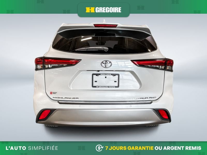 2022 Toyota Highlander Saint-Eustache - photo #7