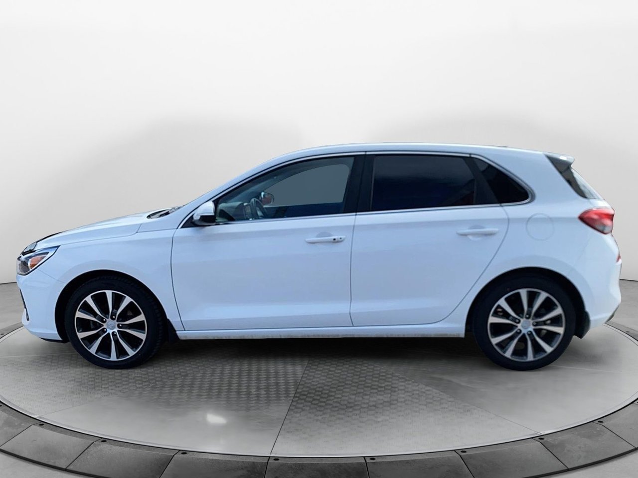 2018 Hyundai Elantra GT VIN KMHH35LE3JU007643 White Baie-Comeau - photo #1