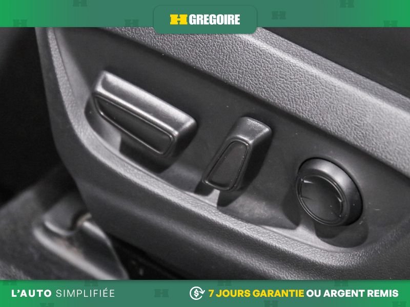 Toyota Prius 821700A | Upgrade AUTO AC CUIR NAV MAGS CAM RECUL BLEUTOOTH 2022 Beige Laval - photo #17