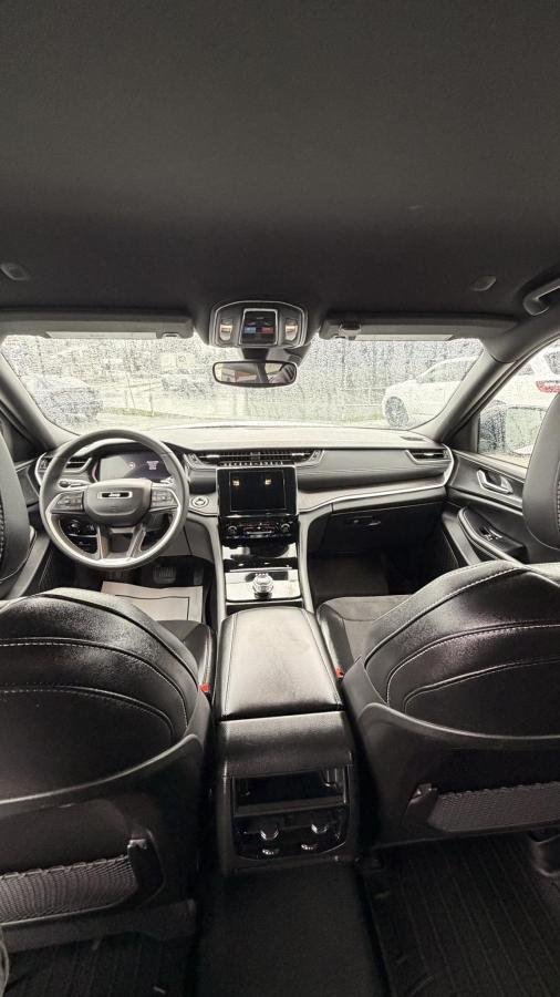 2024 Jeep Grand Cherokee White Lac Mégantic - photo #11
