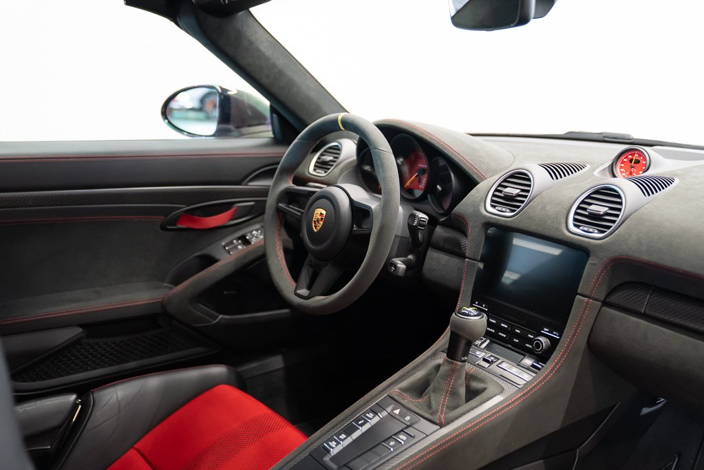 2024 Porsche 718 Spyder Silver Kirkland - photo #21