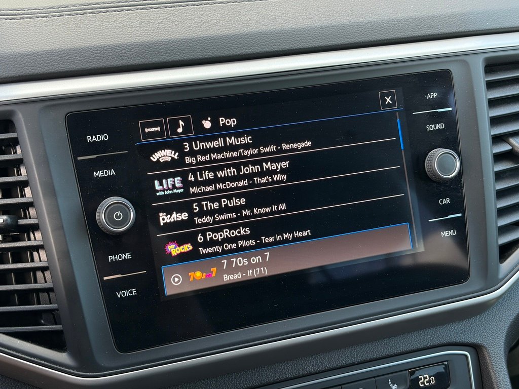2022 Volkswagen Atlas Grey Gatineau - photo #16