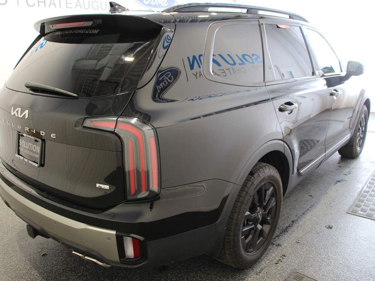 Kia Telluride X-PRO KIA TELLURIDE,X-PRO-4D UTILITY AWD 2023 Noir Châteauguay - photo #2